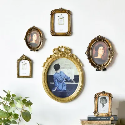 Antique Vintage Photo Frame with Stand Antique Vintage Photo Frame with Stand