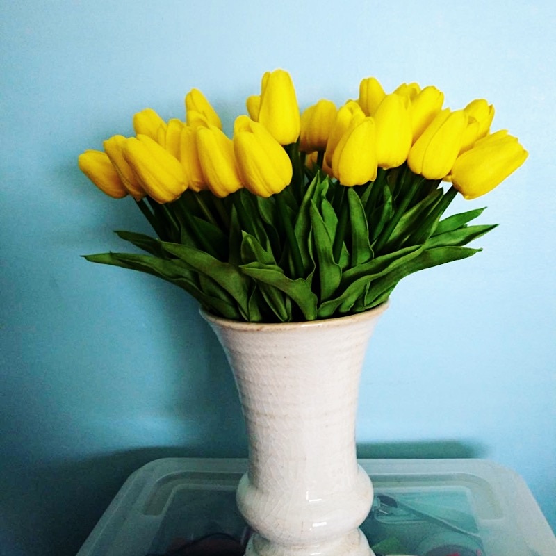 Artificial Tulips Decorative Flowers (10pcs) Artificial Tulips Decorative Flowers (10pcs)