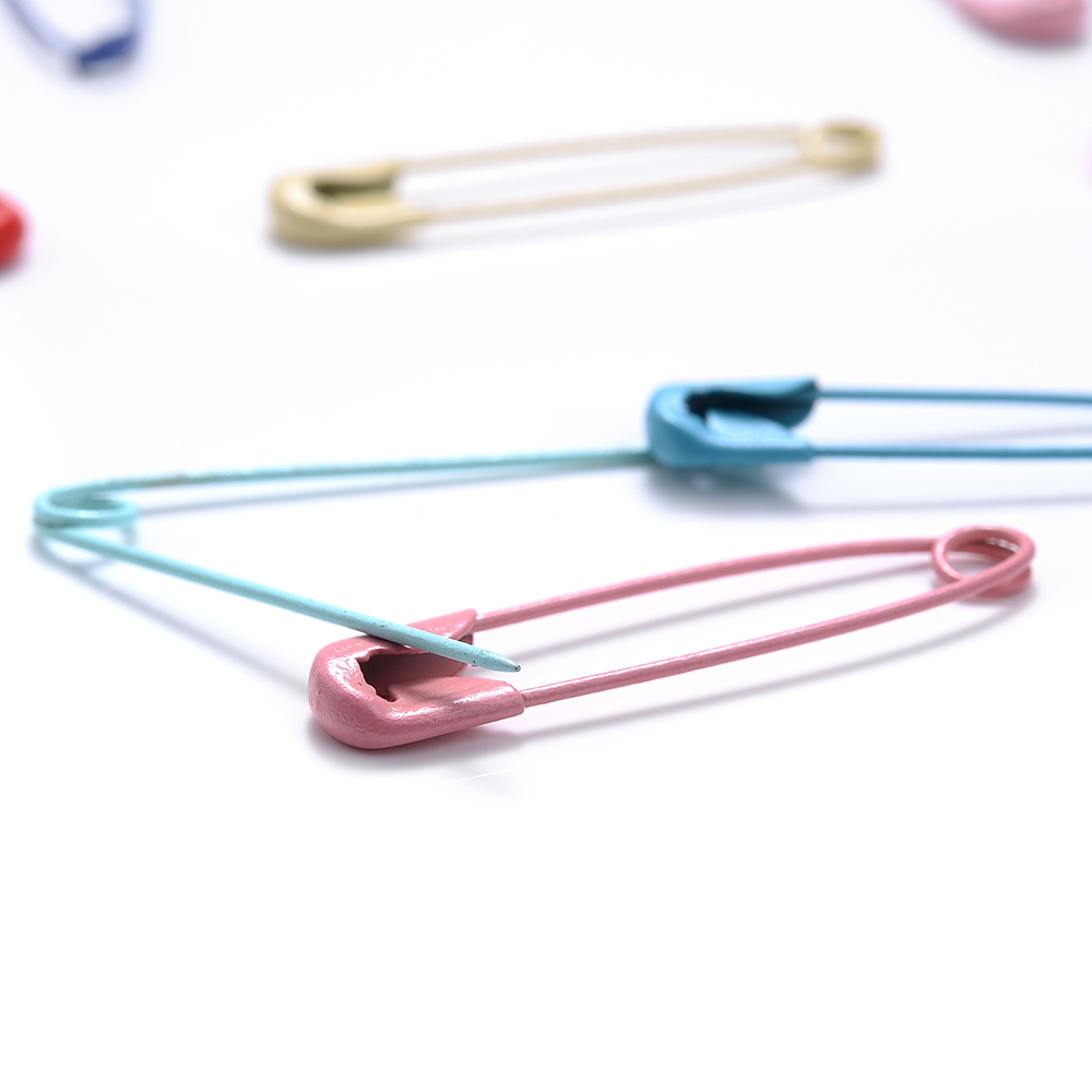 Assorted Colored Safety Pins (30pcs) Assorted Colored Safety Pins (30pcs)