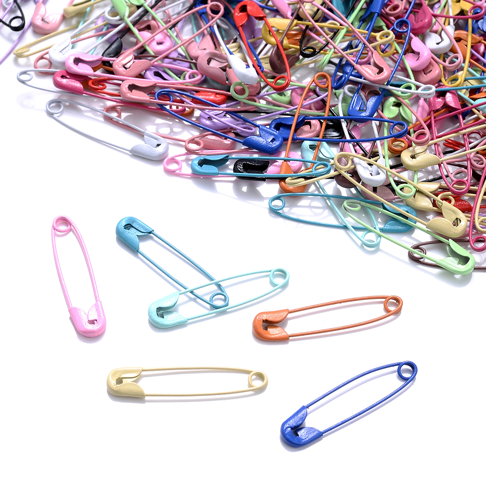 Assorted Colored Safety Pins (30pcs) Assorted Colored Safety Pins (30pcs)