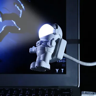 Astronaut Night Light USB Reading Lamp Astronaut Night Light USB Reading Lamp