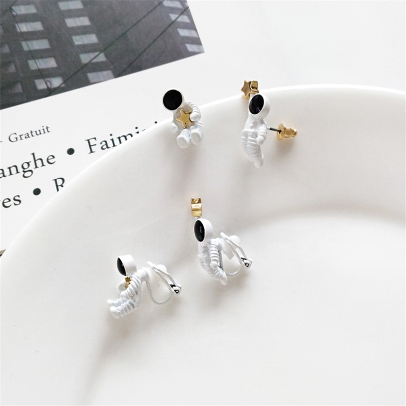 Asymmetrical Astronaut Earrings (1 Pair)