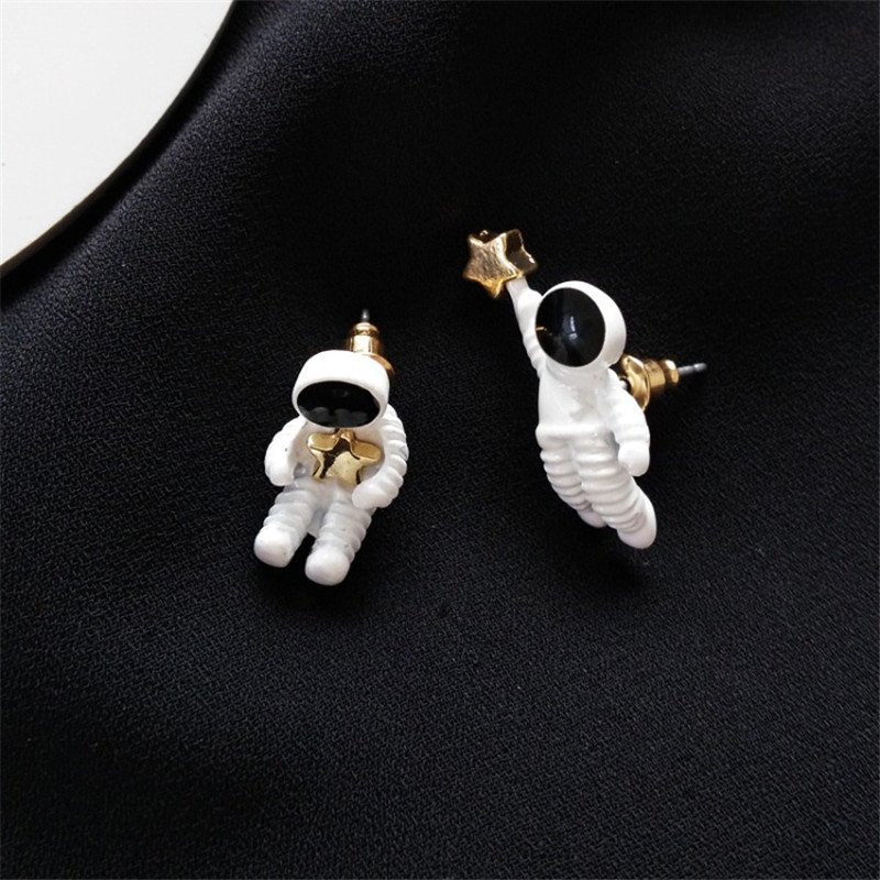 Asymmetrical Astronaut Earrings (1 Pair)