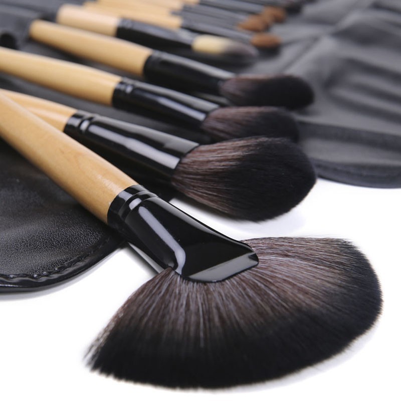 Bag Of 24 pcs Makeup Brush Sets Professional Cosmetics Brushes Eyebrow Powder Foundation Shadows Pinceaux Make Up Tools Bag Of 24 pcs Makeup Brush Sets Professional Cosmetics Brushes Eyebrow Powder Foundation Shadows Pinceaux Make Up Tools