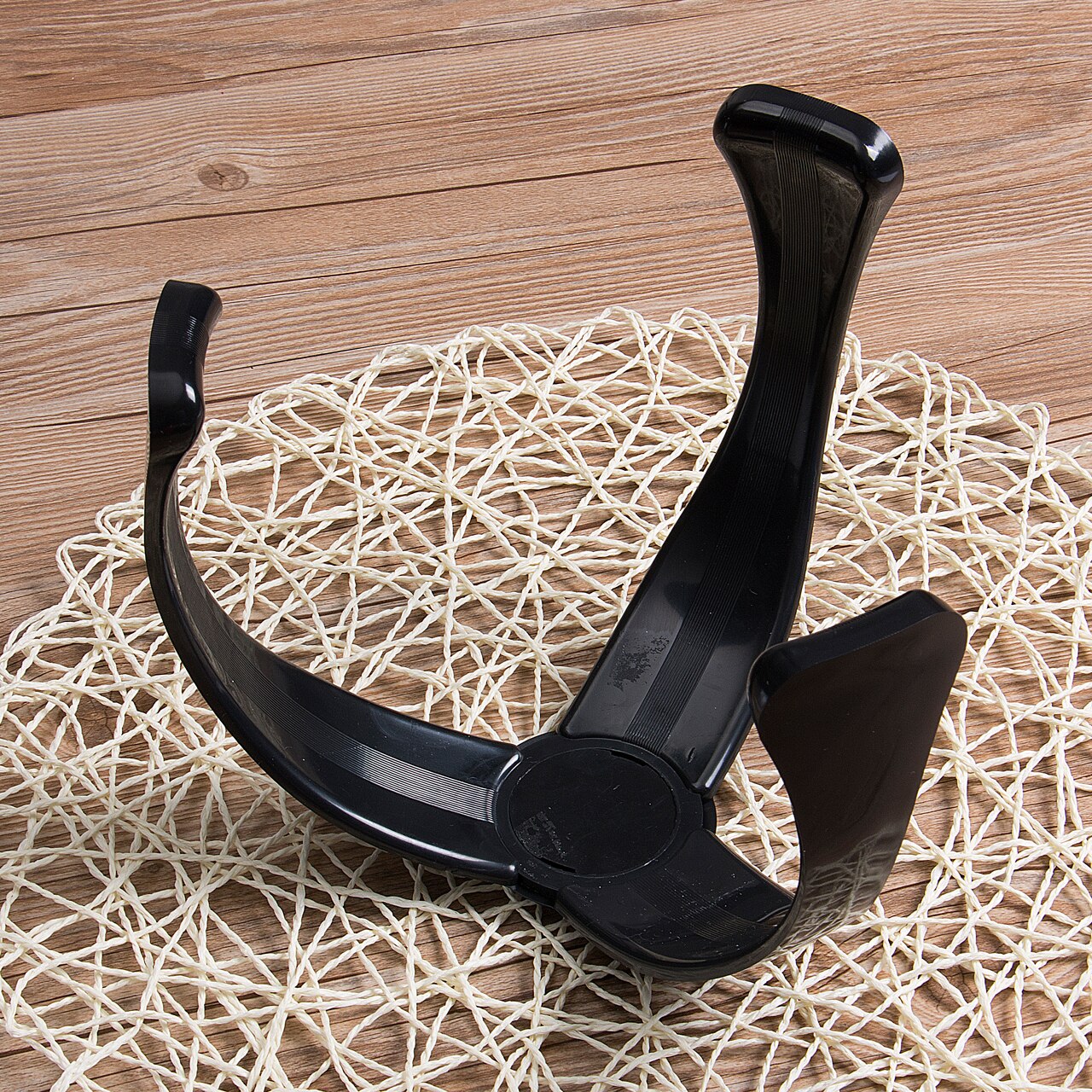 Ball Claw Wall-Mount Universal Ball Holder Ball Claw Wall-Mount Universal Ball Holder