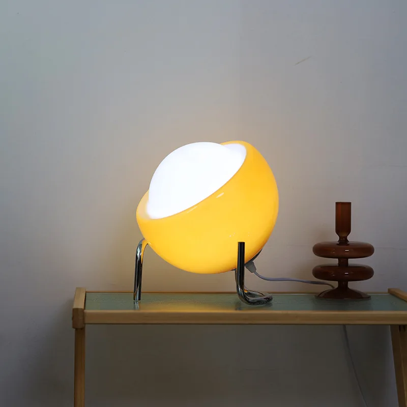 Bauhaus Medieval Indoor Table Lamp Bedroom Bedside Living Room Glass Creative Decoration Desk Lamp Nordic LED Retro