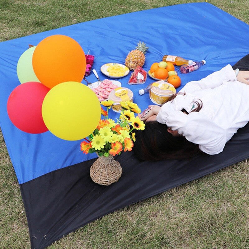 Big Waterproof and Sandproof Portable Beach Mat Big Waterproof and Sandproof Portable Beach Mat