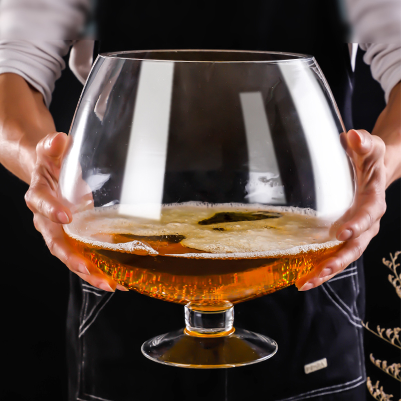 Big Wine Glass 6000ml Capacity Big Wine Glass 6000ml Capacity