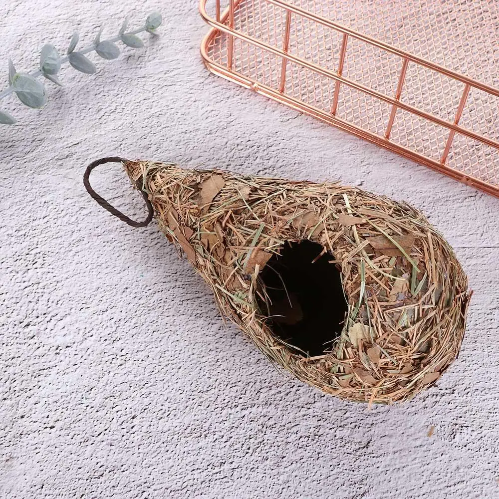 Bird House Natural Grass Hummingbird Bird Nest Fiber Hand-Woven Roosting Nest Bird Hut for Yard Decoration