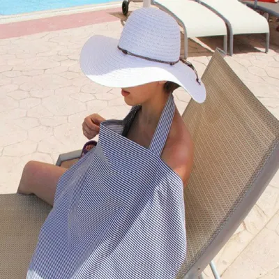 Breastfeeding Cover-Up Nursing Apron Breastfeeding Cover-Up Nursing Apron
