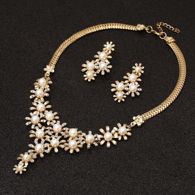 Bridal Jewelry Set Fancy Pearls Bridal Jewelry Set Fancy Pearls