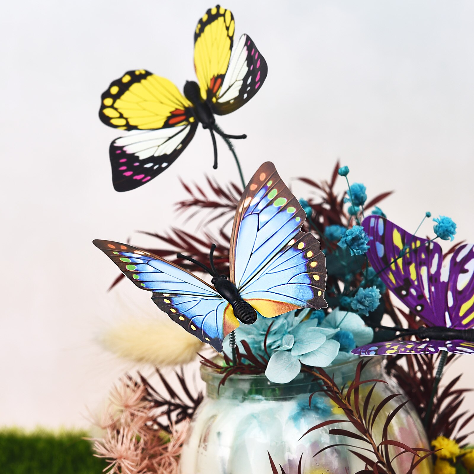 Butterfly Garden Decors Sticks (24 Pcs) Butterfly Garden Decors Sticks (24 Pcs)
