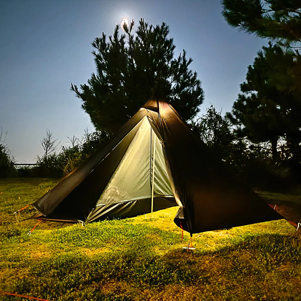 Camping Hot Tent with Chimney Window Outdoor Ultralight Tipi Teepee Tent Pyramid Double Layer Bushcraft 1 Person Tents