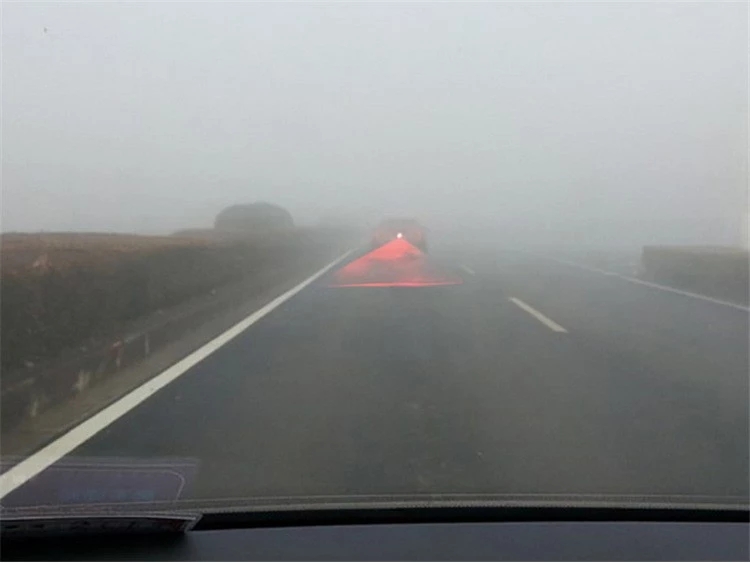 Car Auto LED Laser Fog Light Motorcycle Tail Lamp Vehicle Anti Collision Taillight Brake Braking Warning Lamps Car Fog Car Auto LED Laser Fog Light Motorcycle Tail Lamp Vehicle Anti Collision Taillight Brake Braking Warning Lamps Car Fog
