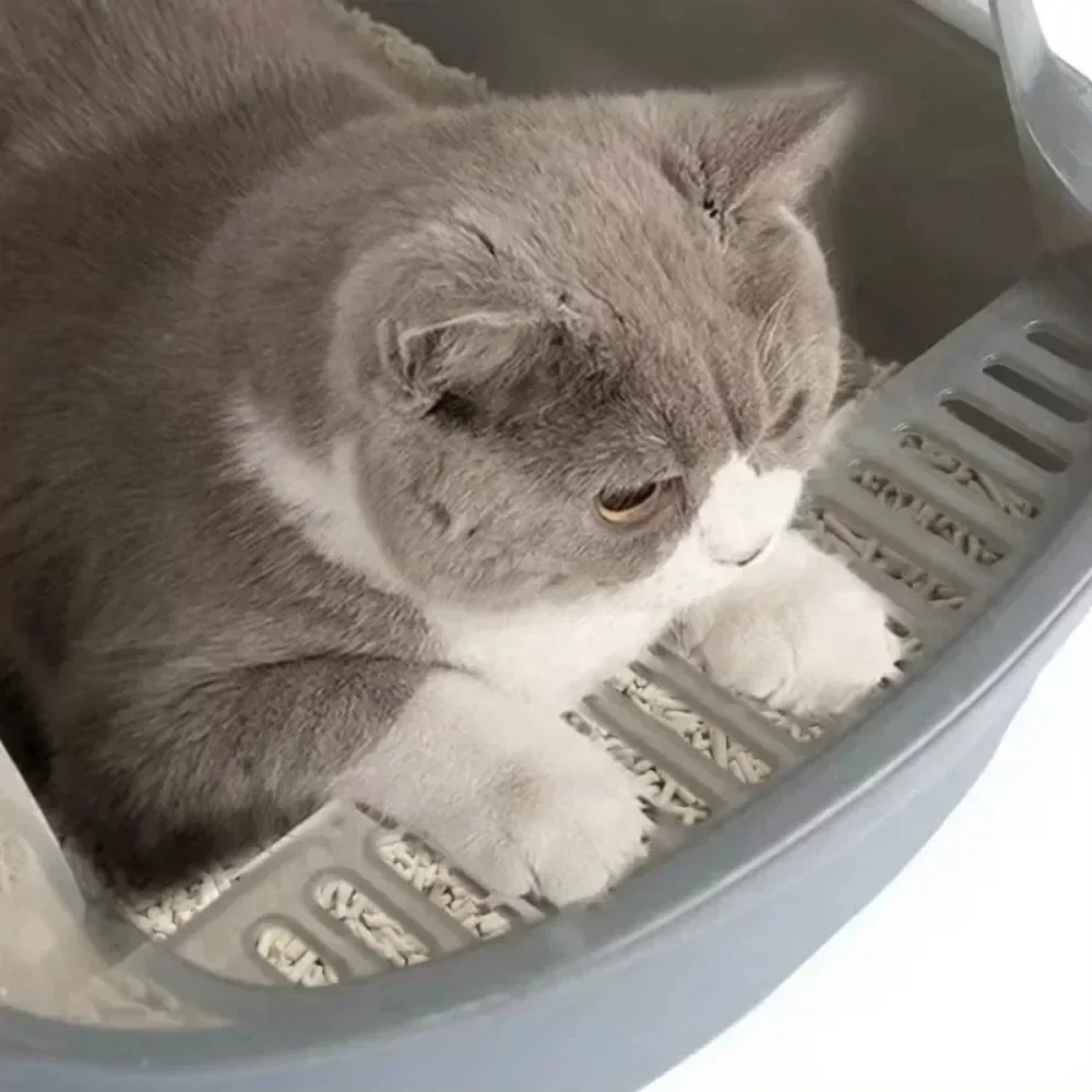 Cat Litter Box Thickening Kitty Sandbox Semi-enclosed High Side Splashproof Pet Bedpans with Litter Scoop Cleaning Cat