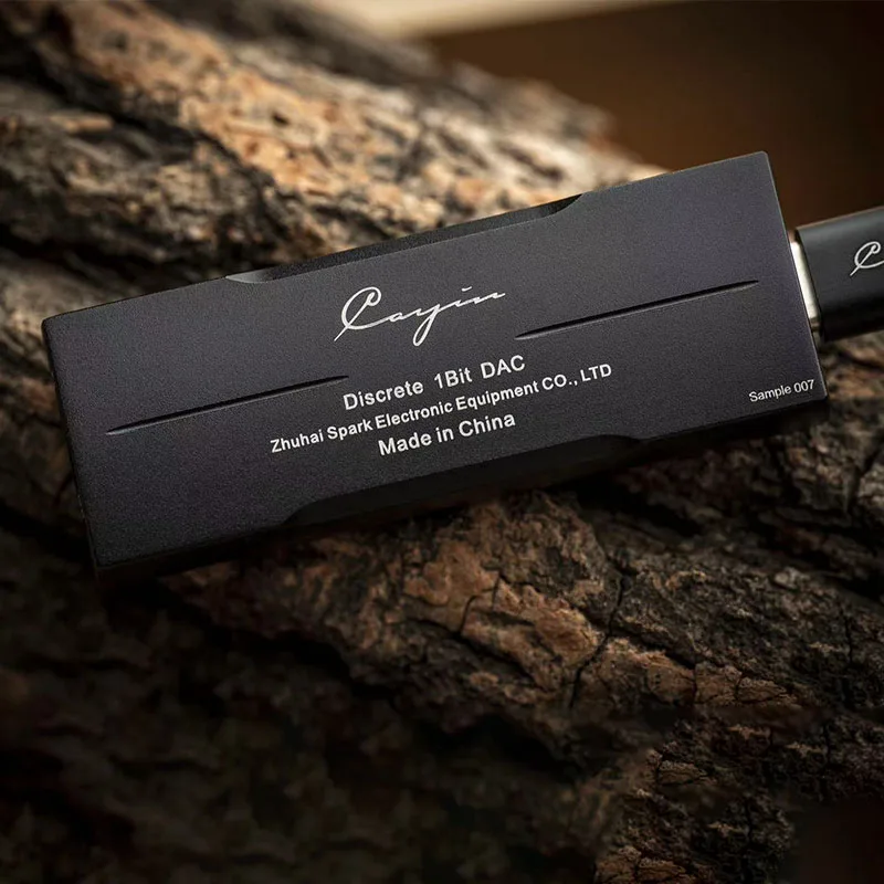 Cayin RU7 Full Balanced Resistor Networks Discrete 1-Bit DAC Dongle Amplifier with Customized Leather Case Cayin RU7 Full Balanced Resistor Networks Discrete 1-Bit DAC Dongle Amplifier with Customized Leather Case