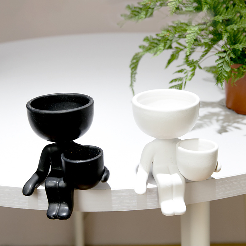Ceramic Mini Humanoid Pot Ceramic Mini Humanoid Pot