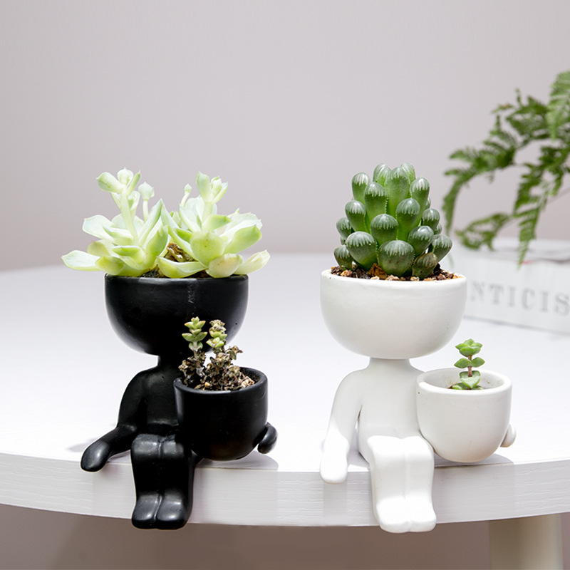 Ceramic Mini Humanoid Pot