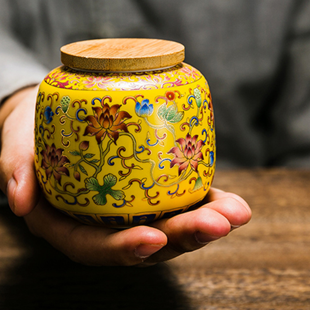 Ceramic Tea Jar with Wooden Lid Ceramic Tea Jar with Wooden Lid
