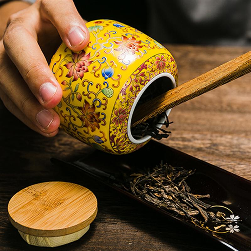 Ceramic Tea Jar with Wooden Lid Ceramic Tea Jar with Wooden Lid