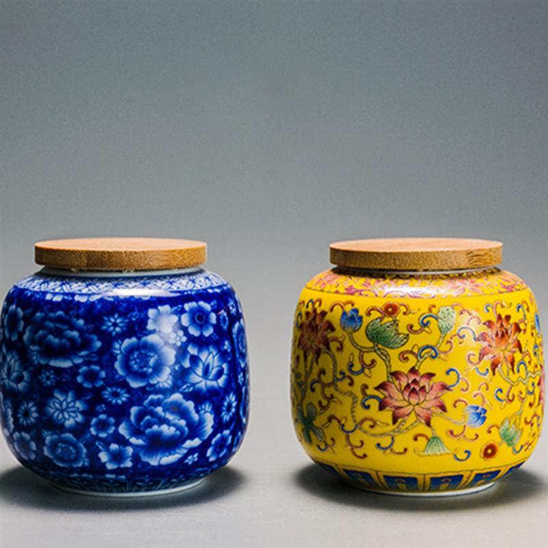 Ceramic Tea Jar with Wooden Lid Ceramic Tea Jar with Wooden Lid