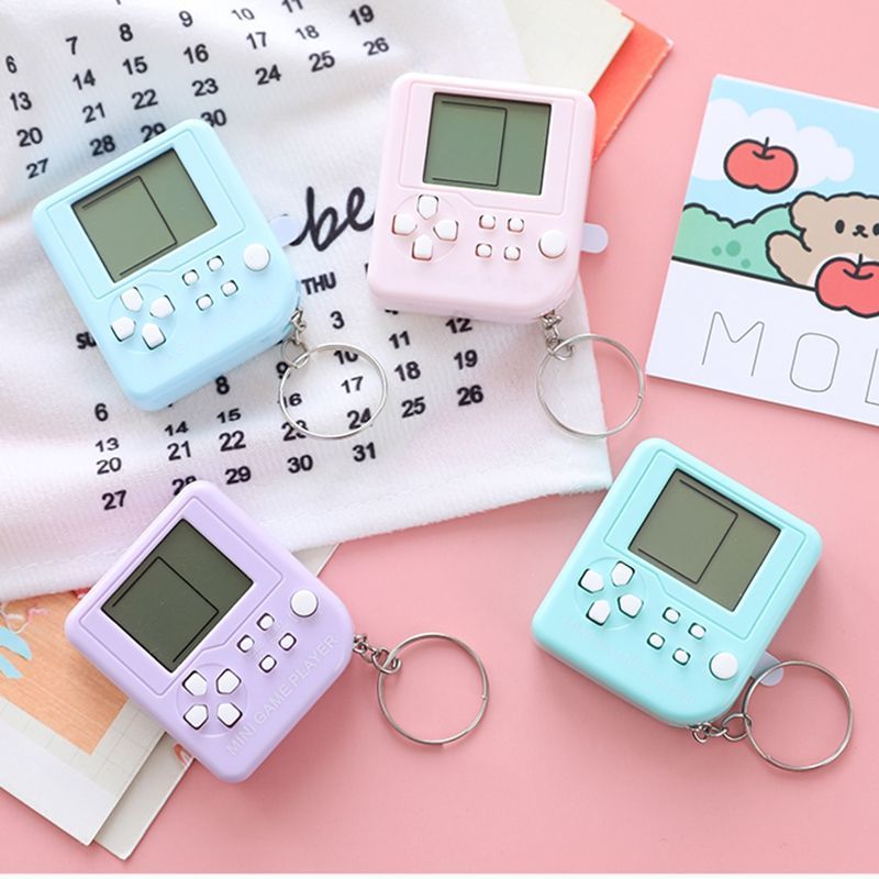 Children's Nostalgic Small Handheld Keychain Game Machine