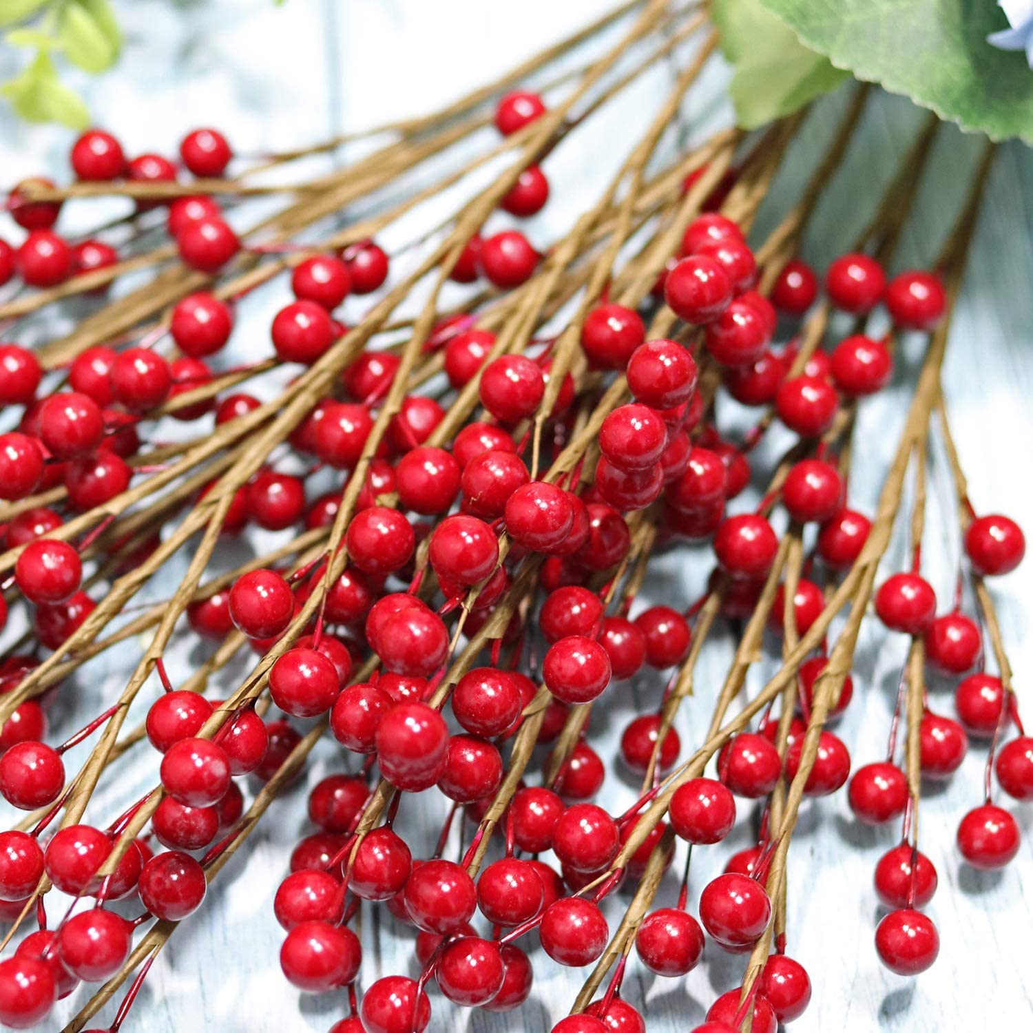 Christmas Artificial Red Berries (12pcs) Christmas Artificial Red Berries (12pcs)