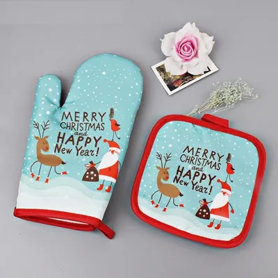 Christmas Oven Mitt and Pot Holder Set Christmas Oven Mitt and Pot Holder Set