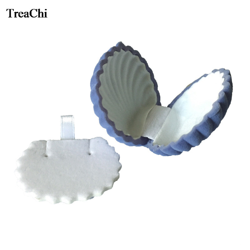 Clam Shell Jewelry Box with Velvet Cover