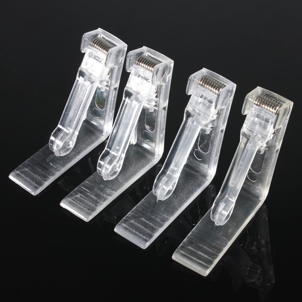 Clear Outdoor Tablecloth Clips (4pcs) Clear Outdoor Tablecloth Clips (4pcs)