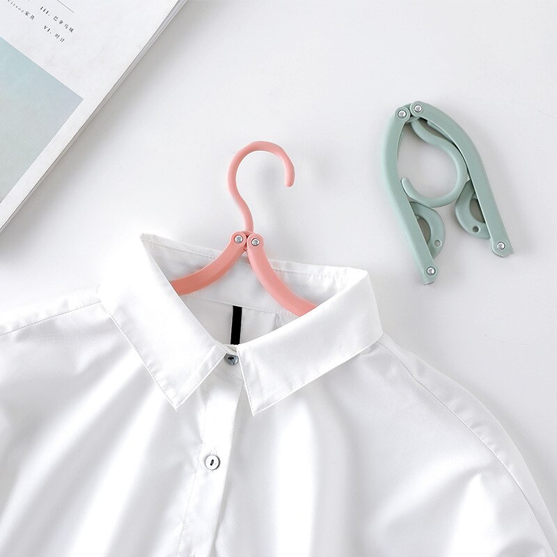Collapsible Clothes Hangers (8pcs) Collapsible Clothes Hangers (8pcs)