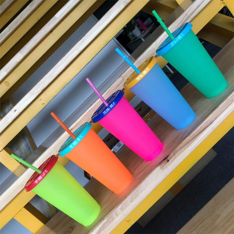 Color Changing Tumblers with Straw (5 pcs) Color Changing Tumblers with Straw (5 pcs)