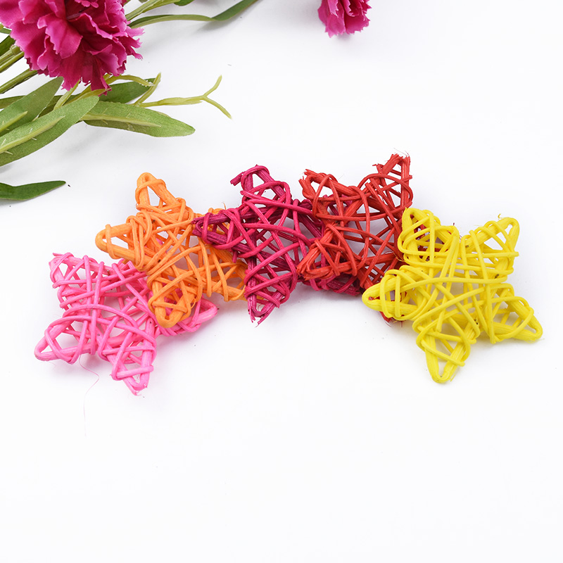 Colored Natural Rattan Stars (10pcs)