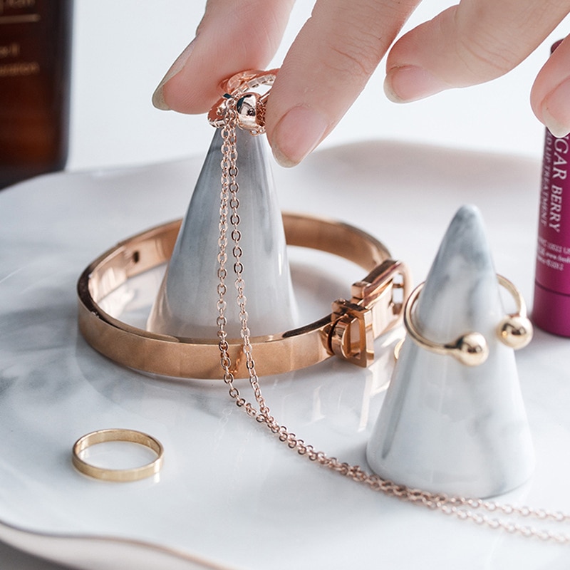 Cone Shaped Ceramic Ring Holder Cone Shaped Ceramic Ring Holder