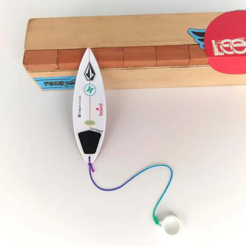 Cool Finger Surfboard Toy For Anyone Looking To Hone Their Surfer Skill