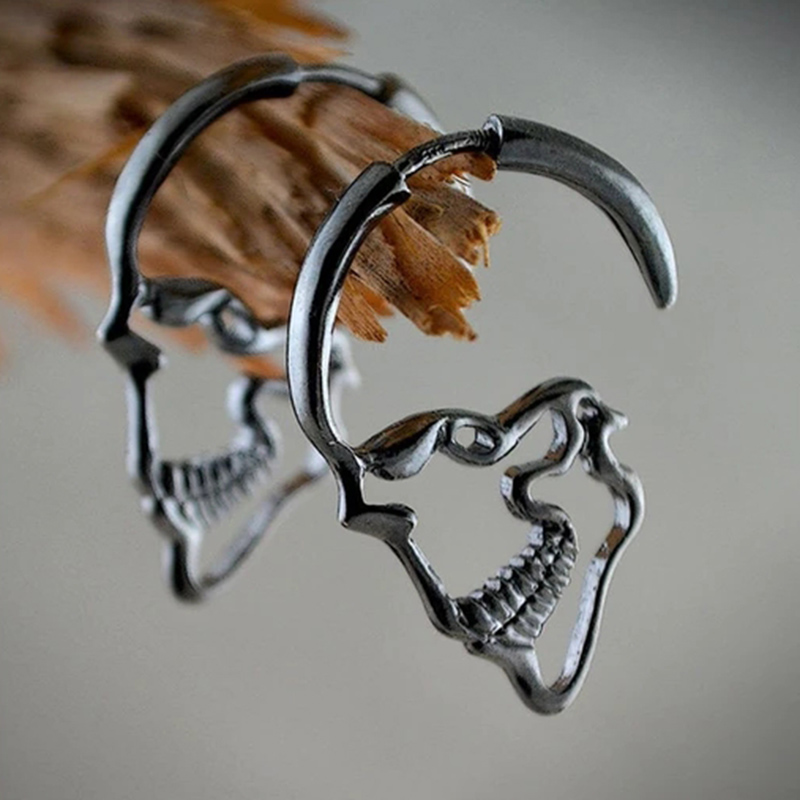 Cool Vintage Skull Studs Cool Vintage Skull Studs
