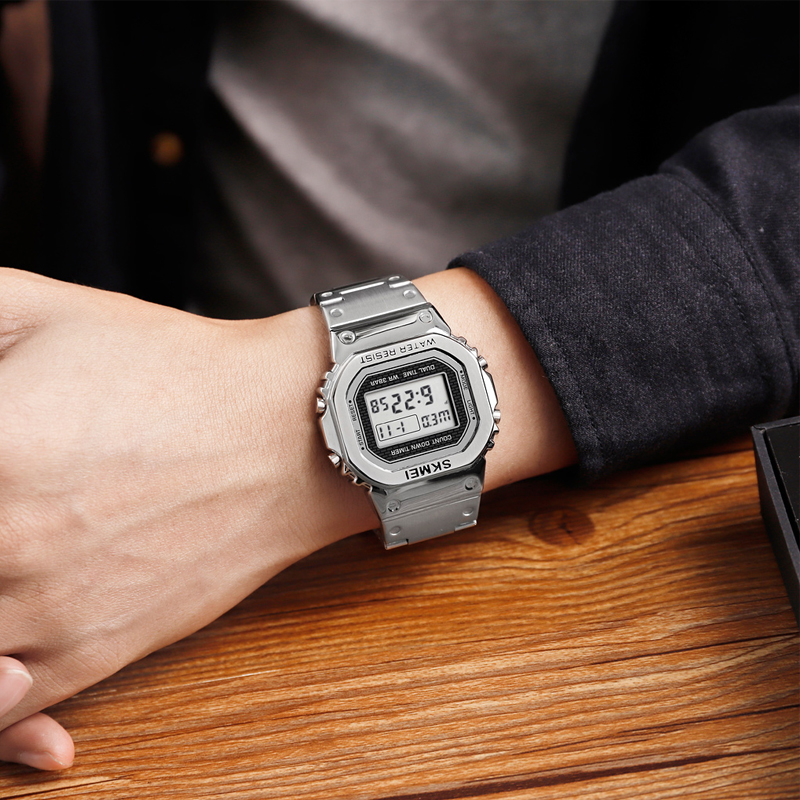 Cool Watches Men's Waterproof Wristwatch