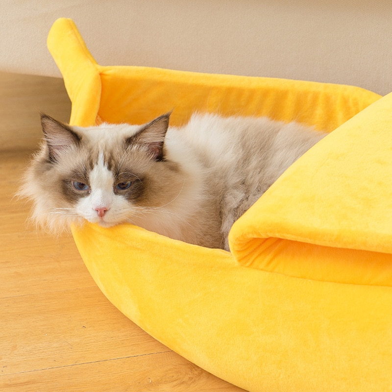 Cozy and Portable Cat Banana Bed Cozy and Portable Cat Banana Bed