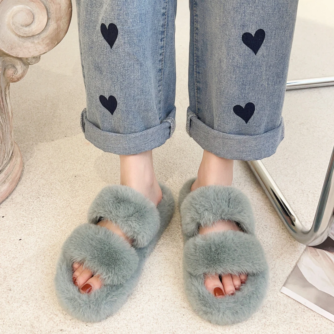 Cozy Women's Fluffy Slippers Cozy Women's Fluffy Slippers