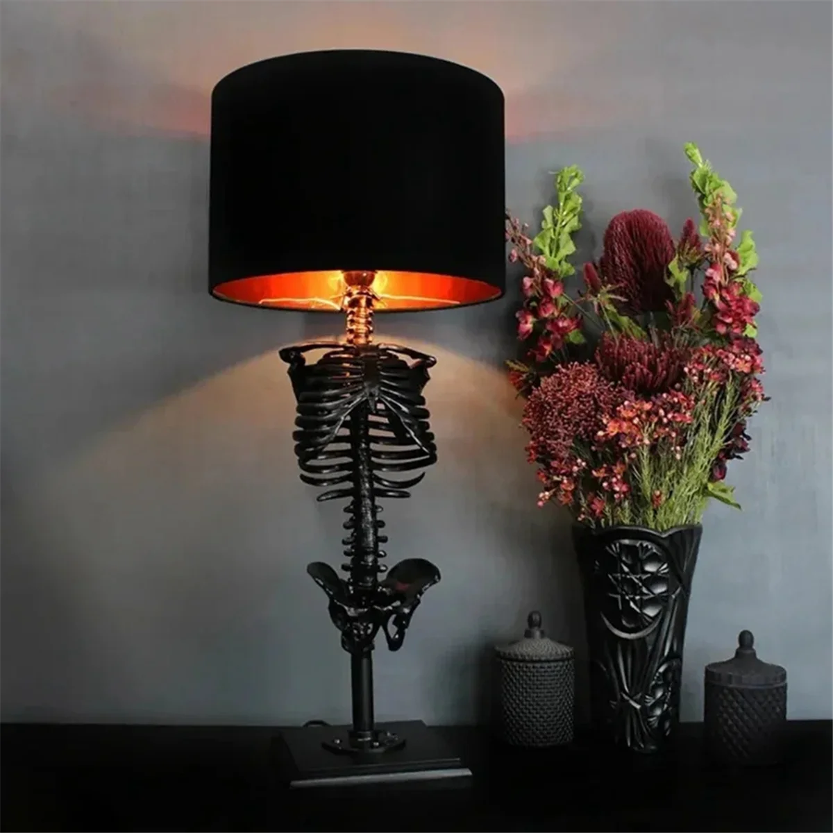 Creative Gothic Skeleton and Skull Atmosphere Lamp – USB Horror Decorative Light for Holiday Decor