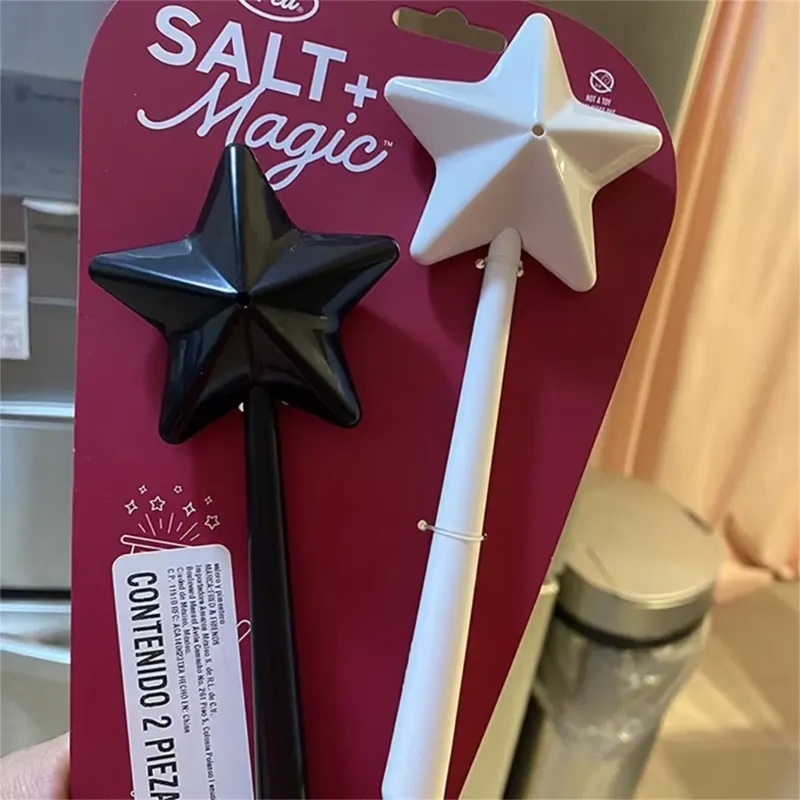 Creative Kitchen Star Salt Shaker Wand