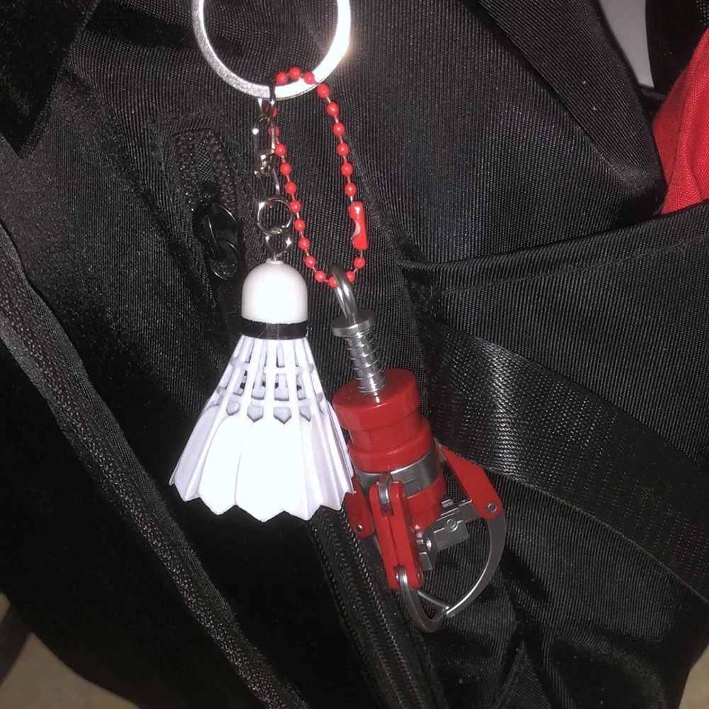 Creative Mini Doll Machine Claw Keychain For Women Plastic Material Fingertip Gripper Girls Bag Pendant Keyring Jewelry