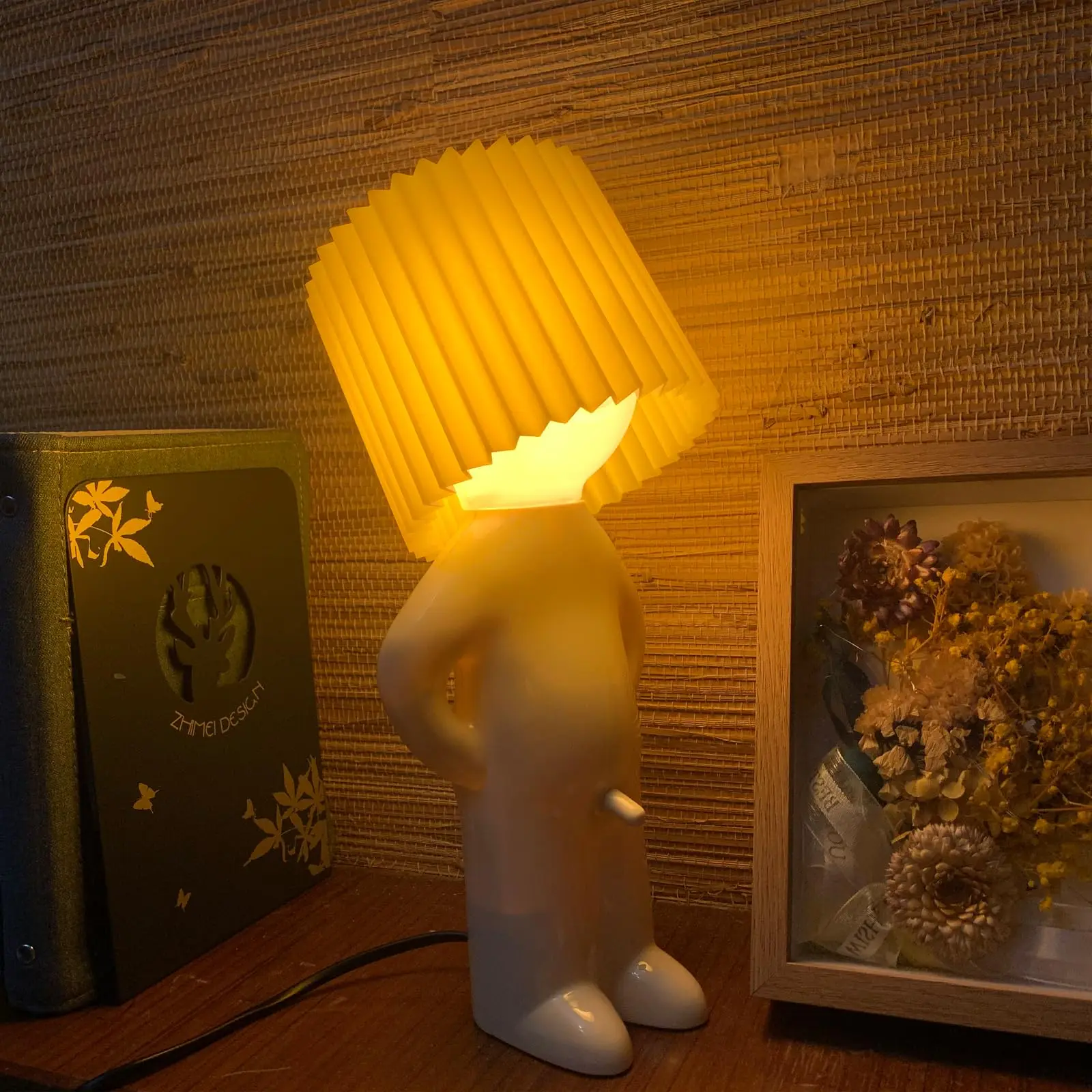 Creative Table Small Book Lights Little Naughty Boy Night Light Shy Man Lamp for Children Home Room Bedside Desk