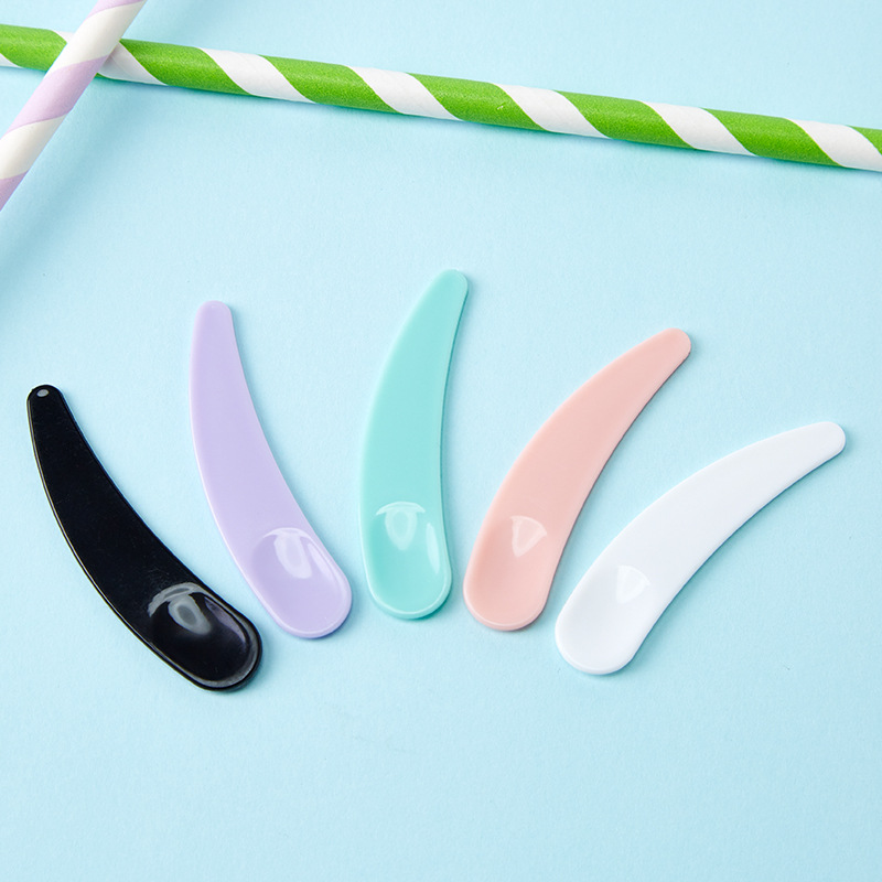 Curved Cosmetic Spatula Makeup Spoon (10 pcs)