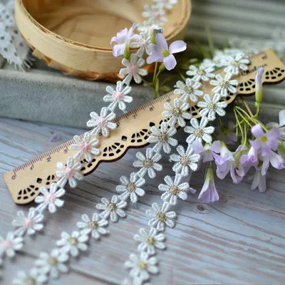 Cute and Dainty Daisy Lace