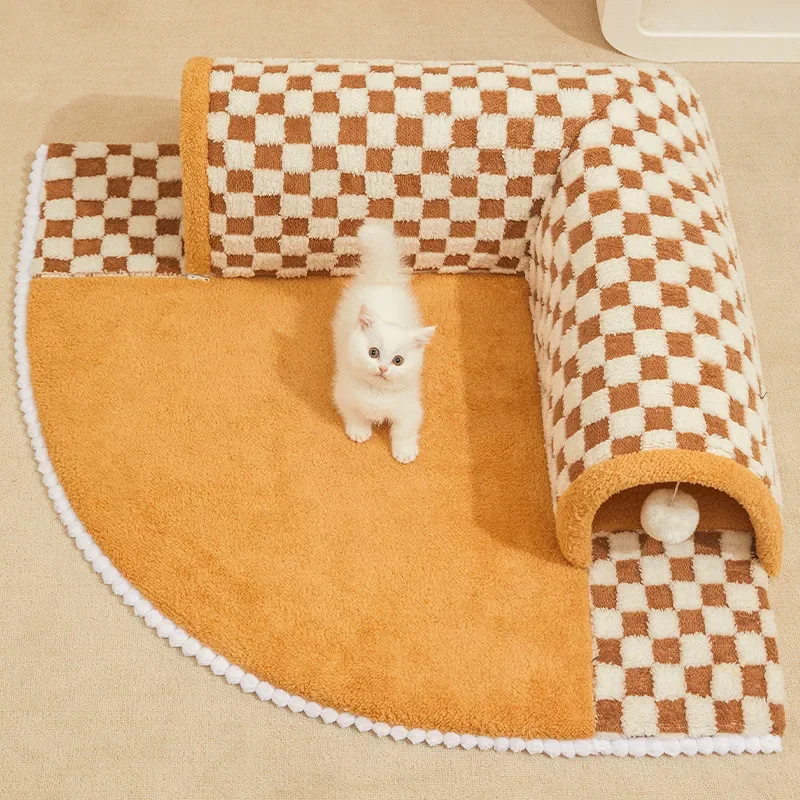 Cute Design Bed with Play Tunnel for Cats