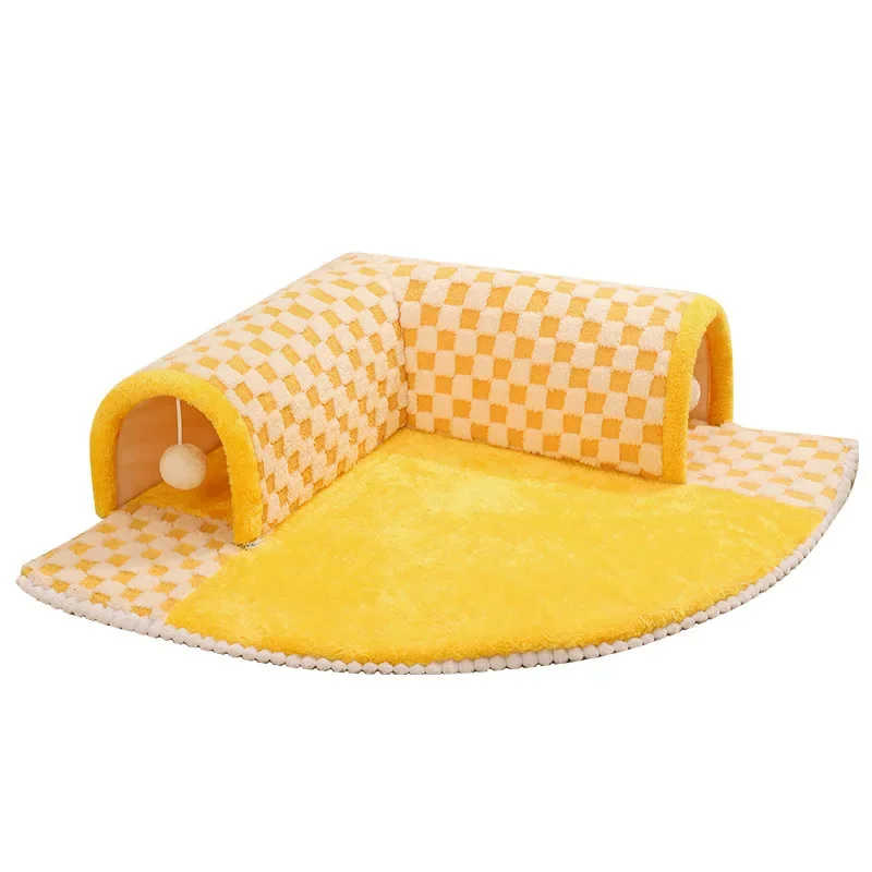 Cute Design Bed with Play Tunnel for Cats