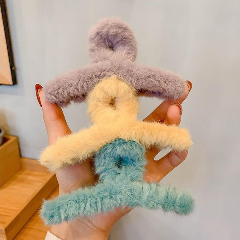 Cute Faux Fur Fluffy Hair Claw