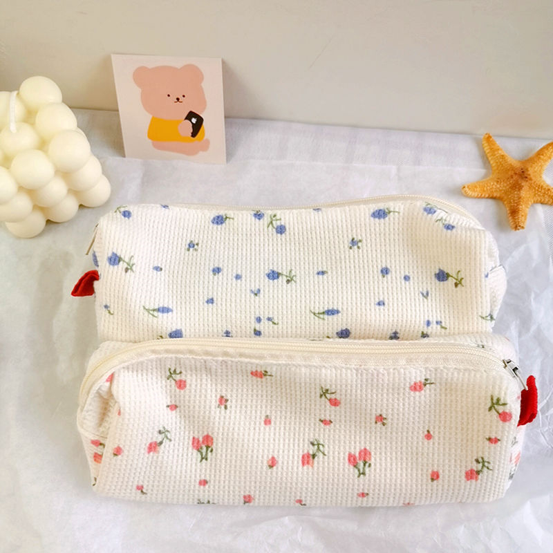 Cute Floral Canvas Pencil Pouch Cute Floral Canvas Pencil Pouch