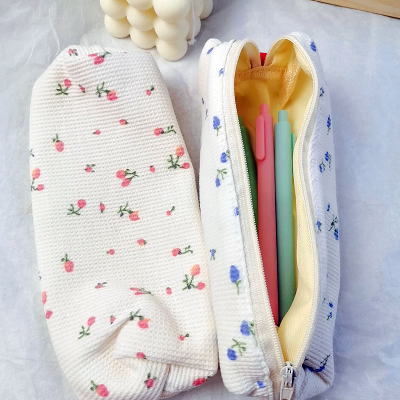 Cute Floral Canvas Pencil Pouch Cute Floral Canvas Pencil Pouch